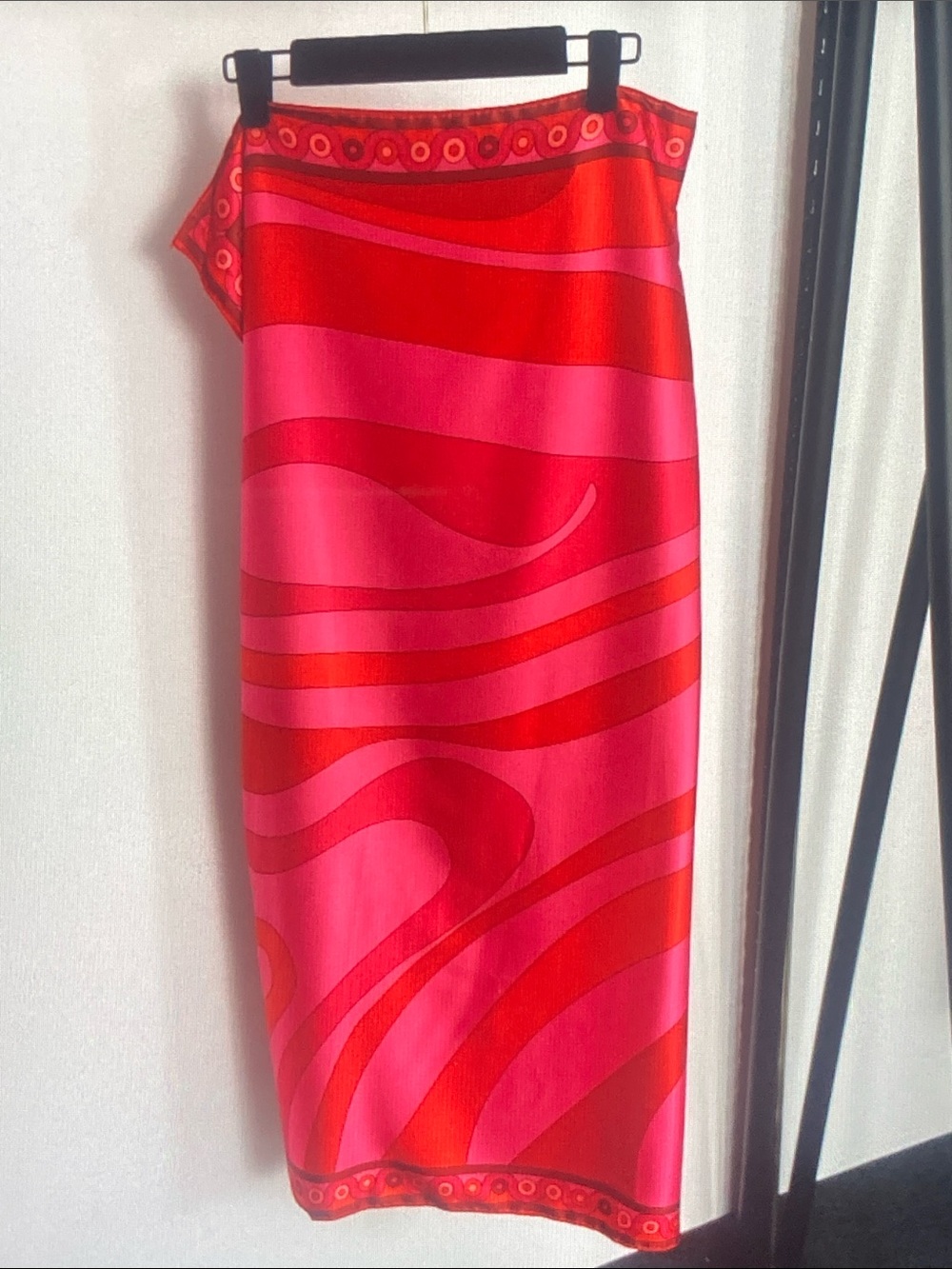 Emilio Pucci Red and Pink One-Piece Swimsuit with Matching Sarong - Picture 8 of 9